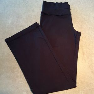 Lululemon yoga pants